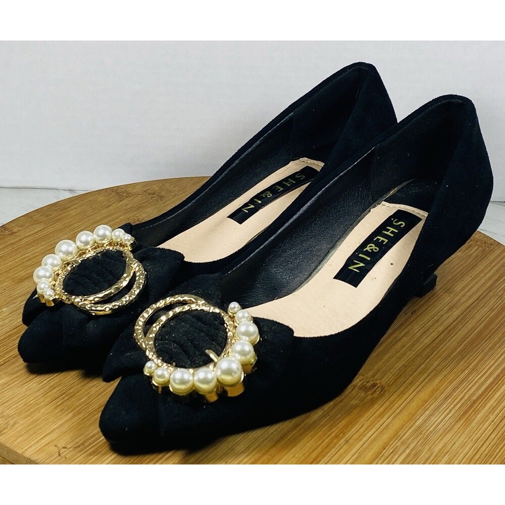 She & In Black Heel Shoe With Pearls Size 6